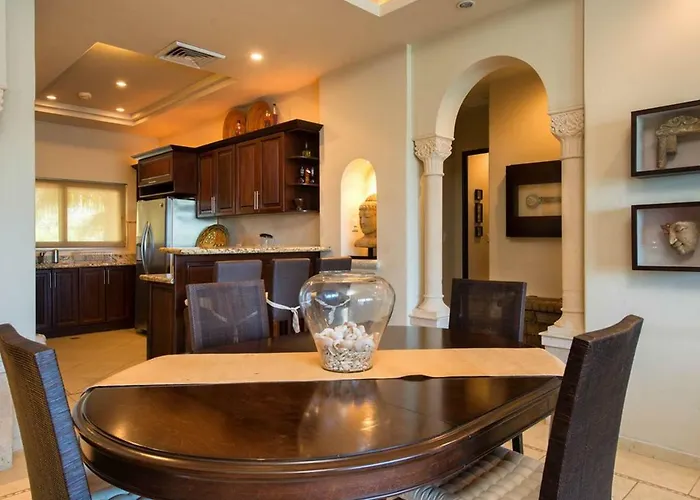 Diria Condominium 305 Pensión